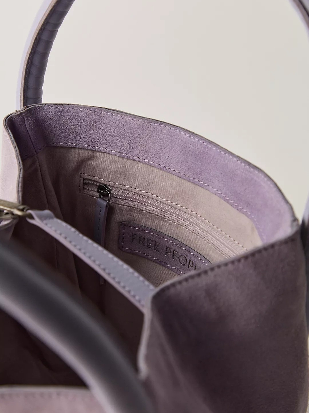 Free People Barlow Suede Bucket Bag Fields Of Lilac Pastel Purple Handbag NWT - Picture 3 of 8